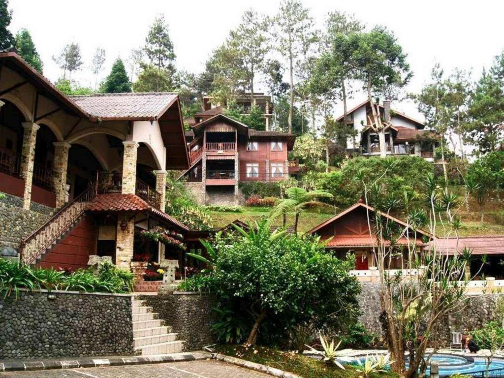 Talita Resort Ciloto Puncak Eksteriør bilde